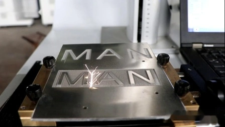 금속 도구 스테인레스 스틸을 위한 중국 레이저 마킹 머신 30W